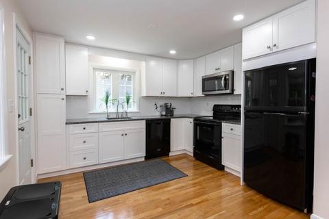76 Willow St, Reading, MA 01867 photo 7