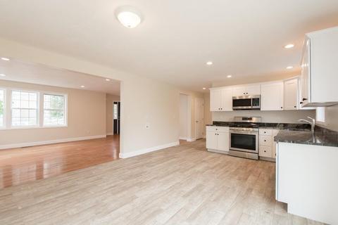 55 Campbell St, Fall River, MA 02723 photo 5