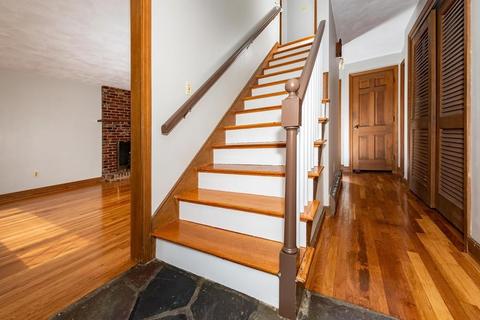 40 Hampton Rd, Sharon, MA 02067 photo 4