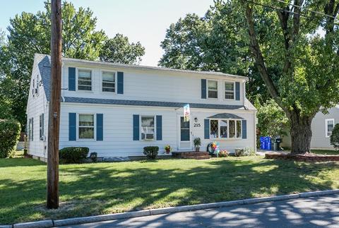 215 Drexel St, Springfield, MA 01104 photo 2