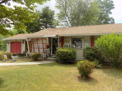 718 Bradley, Springfield, MA 01109 photo 1