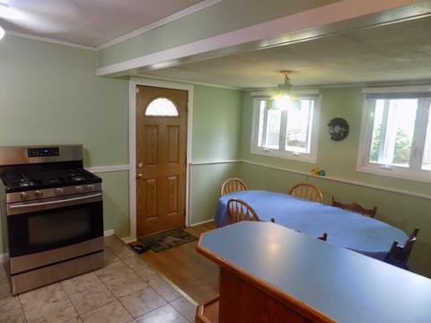718 Bradley, Springfield, MA 01109 photo 6