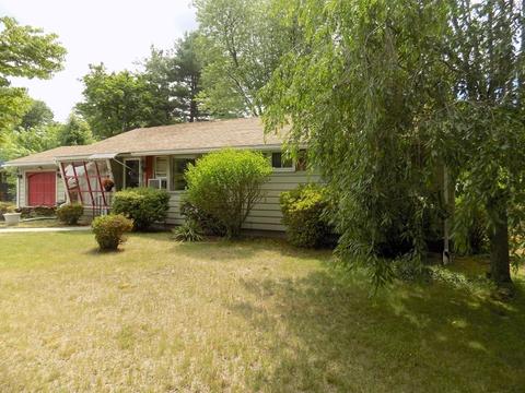 718 Bradley, Springfield, MA 01109 photo 3