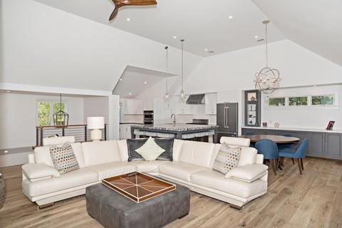 218 Glenneagle Dr, Mashpee, MA 02649 photo 12