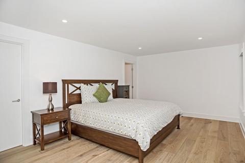 218 Glenneagle Dr, Mashpee, MA 02649 photo 28