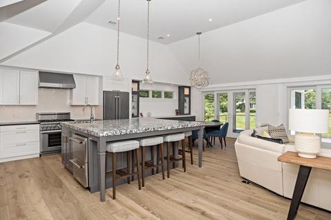 218 Glenneagle Dr, Mashpee, MA 02649 photo 6
