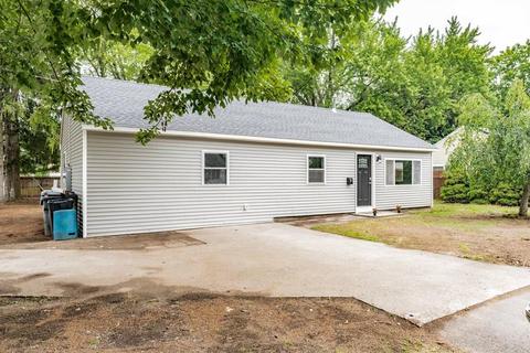 8 Ansara St, Springfield, MA 01104 photo 3