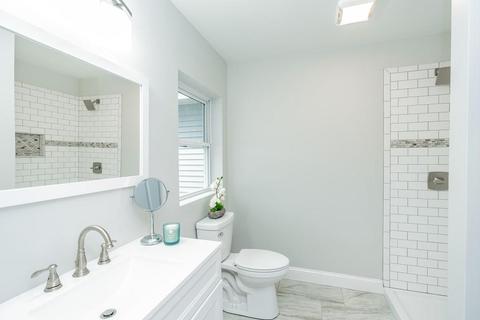 8 Ansara St, Springfield, MA 01104 photo 26
