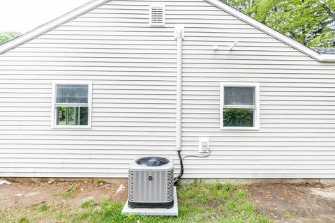 8 Ansara St, Springfield, MA 01104 photo 31