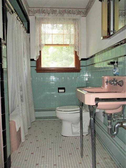 22 Park Hill Rd, Worcester, MA 01607 photo 11