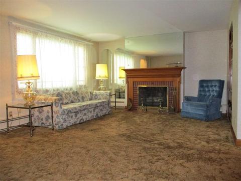 22 Park Hill Rd, Worcester, MA 01607 photo 2
