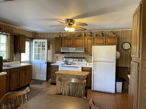 36 Cherry St, Ware, MA 01082 photo 7