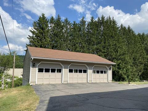 36 Cherry St, Ware, MA 01082 photo 4