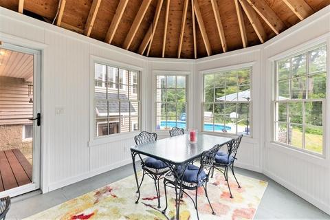 433 Walpole St, Canton, MA 02021 photo 8