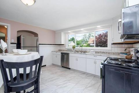 44 Connolly St, Springfield, MA 01151 photo 5