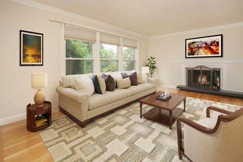 19 Spring Rd, Weston, MA 02493 photo 1