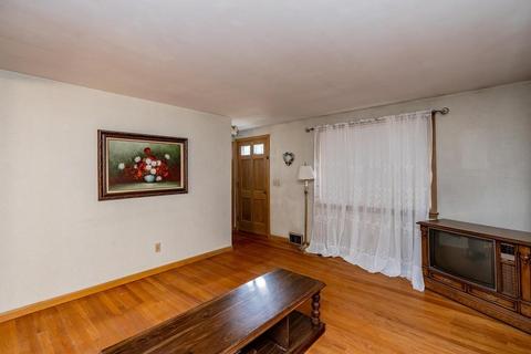 102 Bulat Dr, Springfield, MA 01129 photo 16