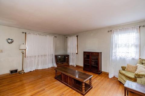 102 Bulat Dr, Springfield, MA 01129 photo 15