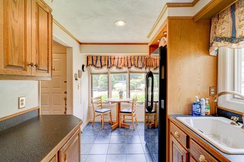 8 Deer Path #1, Maynard, MA 01754 photo 4