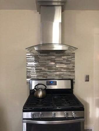 56 Wilton St, Springfield, MA 01109 photo 9