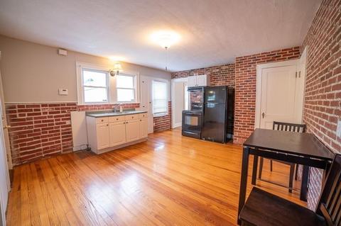 35 Harkness Ave, Springfield, MA 01118 photo 17