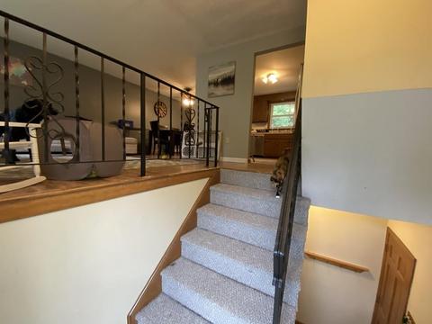 8 Dutton Rd, Pelham, NH 03076 photo 3