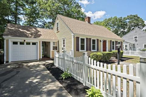 355 Plain St, Marshfield, MA 02050 photo 3