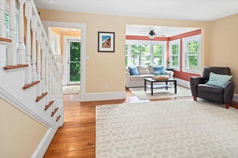 255 North St, Hingham, MA 02043 photo 4