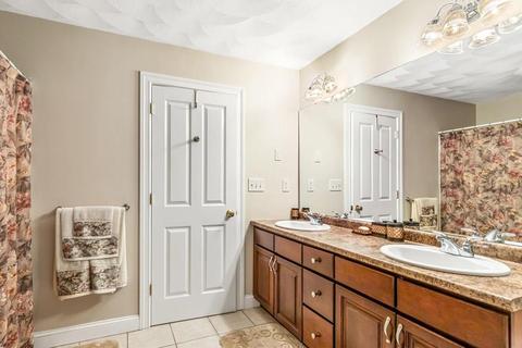 8 Regency Dr, Dracut, MA 01826 photo 22