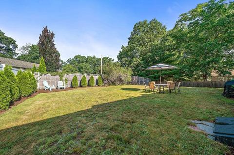 119 Ledgewood Rd, Dedham, MA 02026 photo 18