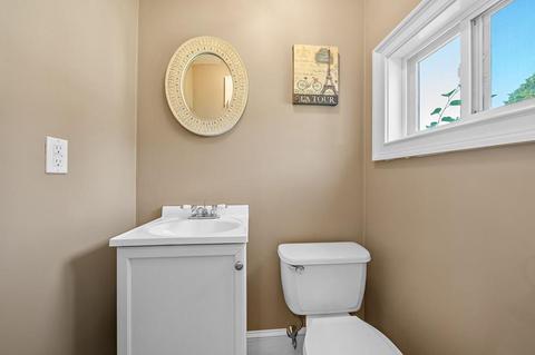 119 Ledgewood Rd, Dedham, MA 02026 photo 8