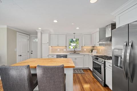 119 Ledgewood Rd, Dedham, MA 02026 photo 3