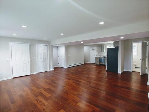 140 Earle St #B, Woonsocket, RI 02895 photo 5