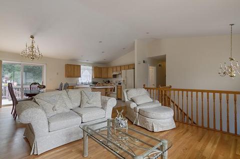 48 Bardsely St, Fall River, MA 02723 photo 8