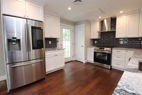 6 Davis Ct, Saugus, MA 01906 photo 5