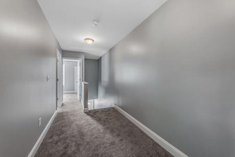 37 Clantoy St, Springfield, MA 01104 photo 21