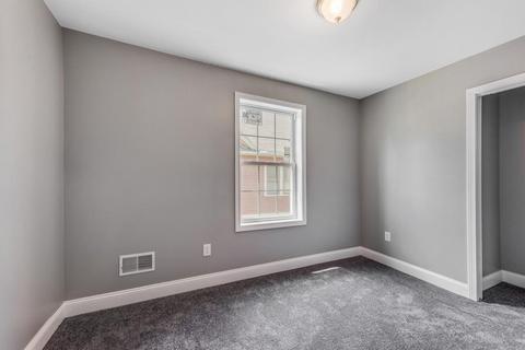 37 Clantoy St, Springfield, MA 01104 photo 9