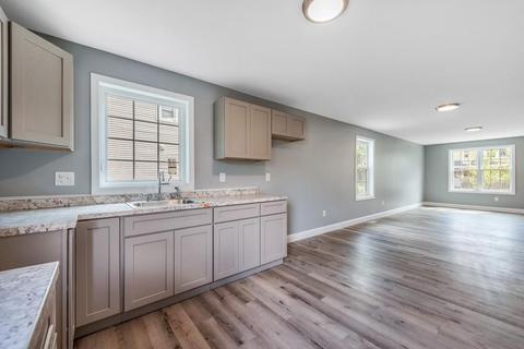 37 Clantoy St, Springfield, MA 01104 photo 13