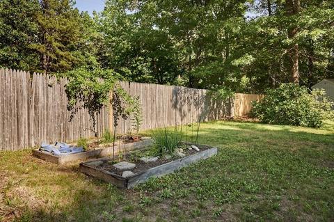 13 Droy Cir, Easthampton, MA 01027 photo 34