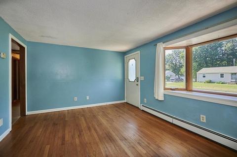 13 Droy Cir, Easthampton, MA 01027 photo 10