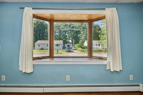 13 Droy Cir, Easthampton, MA 01027 photo 12