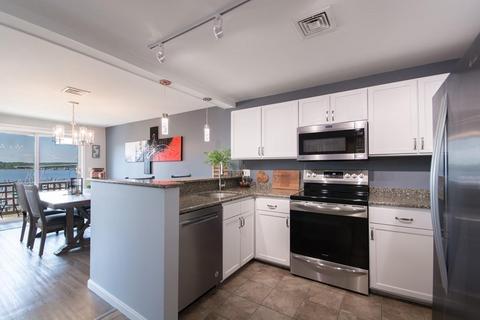 700 Shore Dr #812, Fall River, MA 02721 photo 12