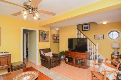 54 Manchester St, Lowell, MA 01852 photo 6