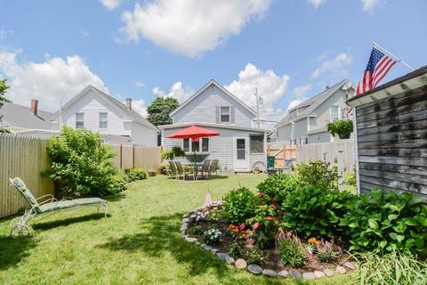 54 Manchester St, Lowell, MA 01852 photo 2