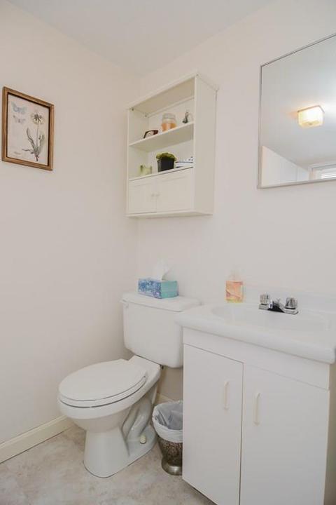 54 Manchester St, Lowell, MA 01852 photo 13