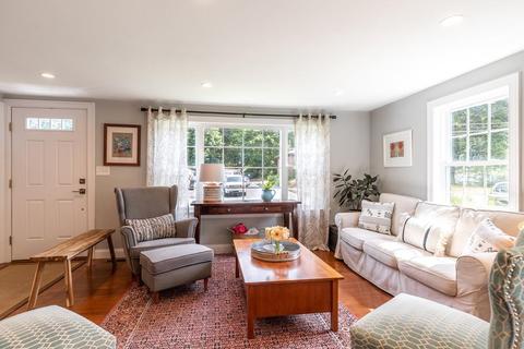 27 Douglas Ave, Maynard, MA 01754 photo 7