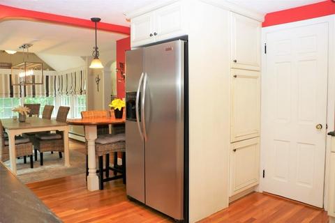 140 Cushing St, Hingham, MA 02043 photo 12