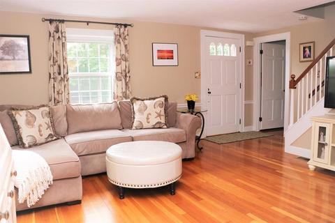 140 Cushing St, Hingham, MA 02043 photo 4