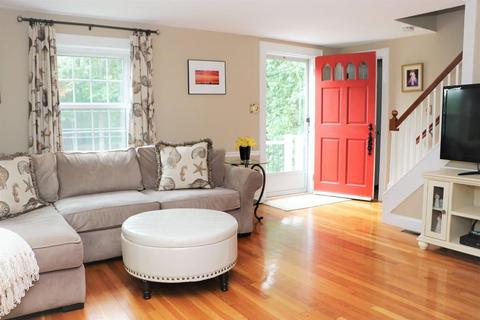 140 Cushing St, Hingham, MA 02043 photo 3