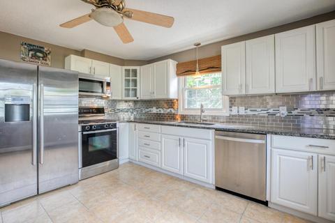 159 Fair Oak Rd, Springfield, MA 01128 photo 6